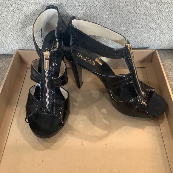 Michael Kors Heels - Picture 1 of 4